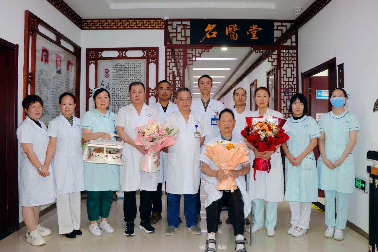 【德馨于行 技精于勤】太原市迎泽区中医医院开展医师节慰问活动