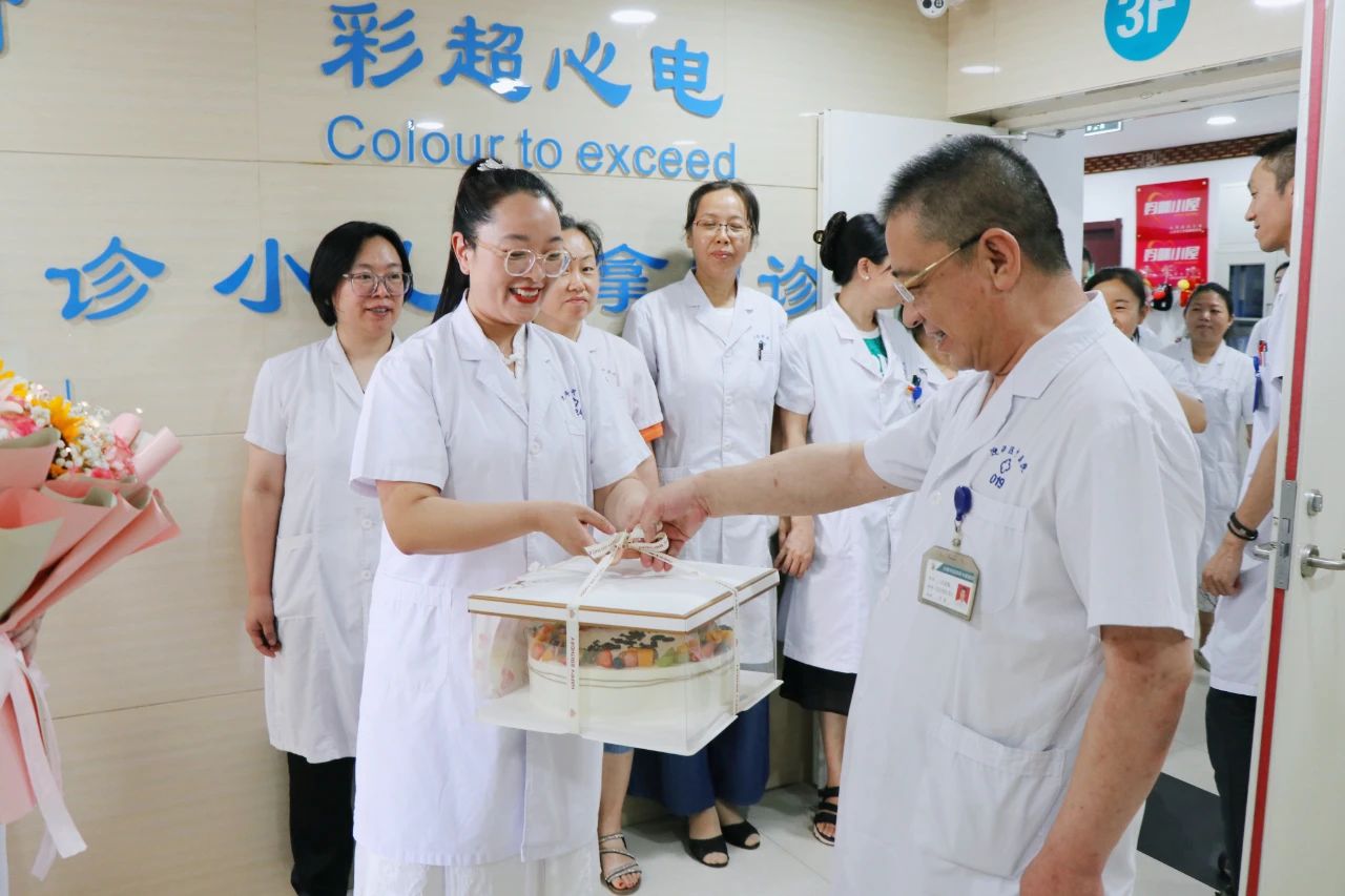 【德馨于行 技精于勤】太原市迎泽区中医医院开展医师节慰问活动
